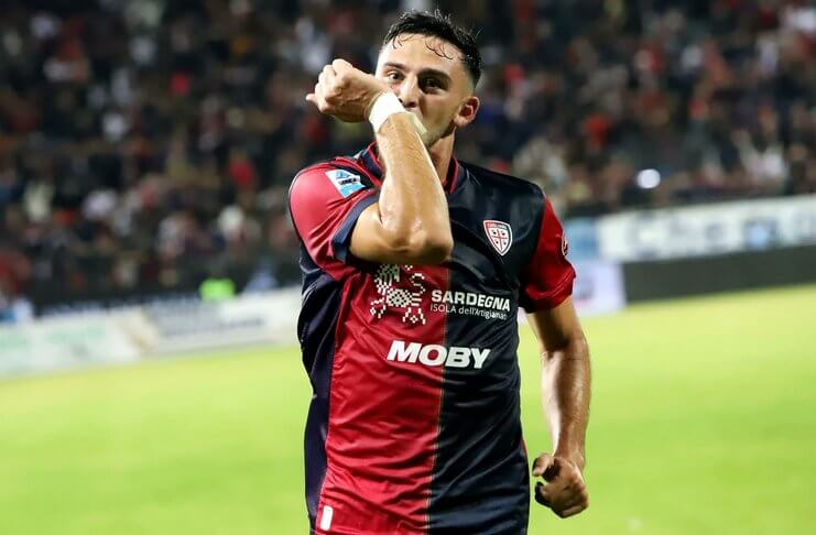 Bek Cagliari berjanji kepada timnya untuk menjadi putus asa melawan Napoli

 – Gentongpos