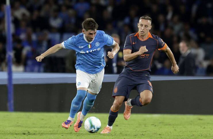 Billy Gilmour mengaku ingin mencetak lebih banyak gol di Napoli 3 Billy Gilmour mengaku ingin mencetak lebih banyak gol untuk Napoli - Davide Frattesi (Soccer Italia)