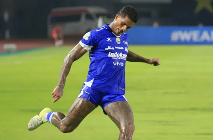 Ramon Tank tetap termotivasi meski tak mencetak gol di Persive 1 Ramon Tank - Striker Bandung Persif - @tvrijabar